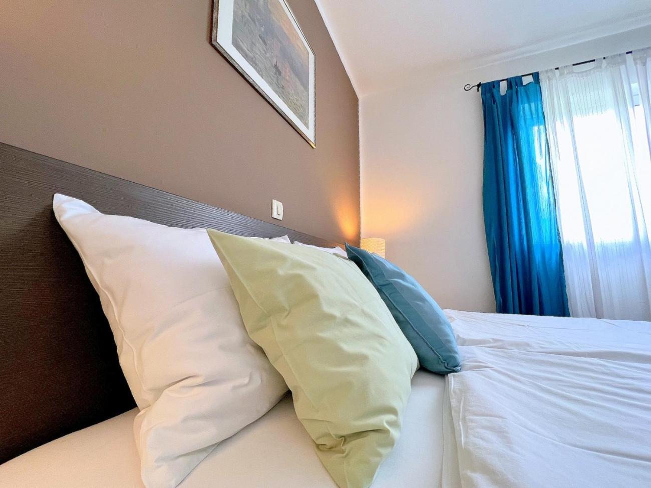 Apartments Muntidor Palit Pokój zdjęcie